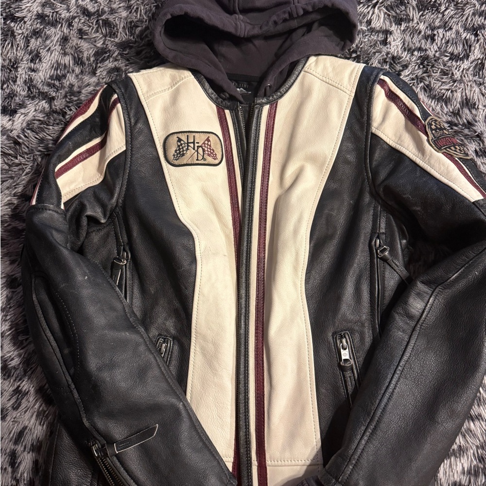 Harley-Davidson Black and Cream Leather Motorcycle Jacket with Burgundy Accents